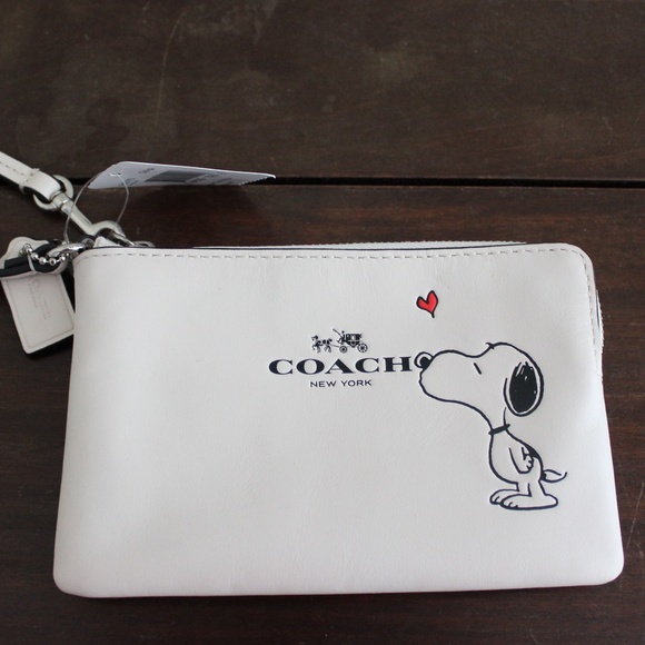 Coach Handbags - COACH X PEANUTS Snoopy Kiss Zip White Wristlet